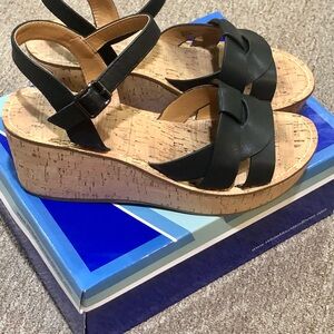White Mountain Black Leather Wedge Sandals